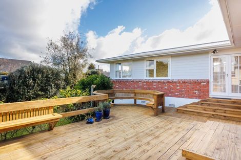 Photo of property in 37 Epsom Road, Hokowhitu, Palmerston North, 4410