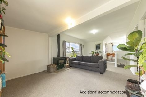 Photo of property in 69 Puke Road, Kumeu, 0891
