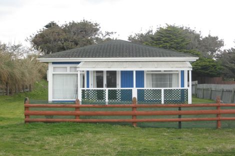 Photo of property in 80 Park Avenue, Waitarere Beach, Levin, 5510