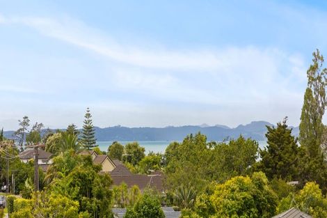 Photo of property in 9e Glenfern Road, Mellons Bay, Auckland, 2014