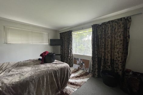 Photo of property in 26 Totaravale Drive, Totara Vale, Auckland, 0629