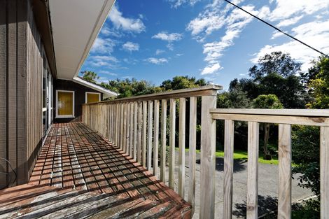 Photo of property in 136 Godley Road, Green Bay, Auckland, 0604