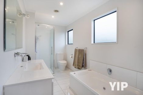 Photo of property in 85 Woodman Drive, Tawa, Wellington, 5028