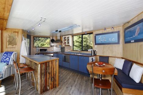 Photo of property in 7 Soucis Lane, Okiwi Bay, French Pass, 7193