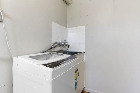 Photo of property in 2/46 School Road, Morningside, Auckland, 1021