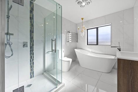 Photo of property in 16 Lime Hill Rise, Flat Bush, Auckland, 2019