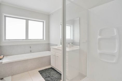 Photo of property in 16 Moira Drive, Tuakau, 2121