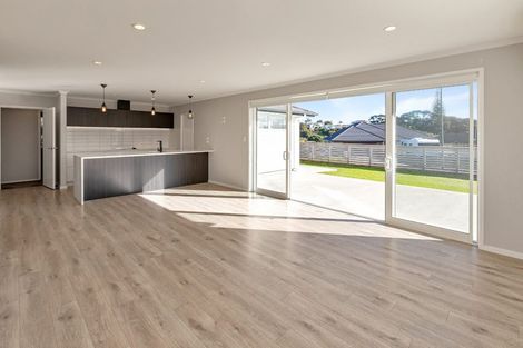 Photo of property in 80 Tamure Place, Ruakaka, 0116