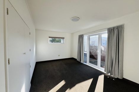 Photo of property in 5 Lincoln Grove, Wainuiomata, Lower Hutt, 5014