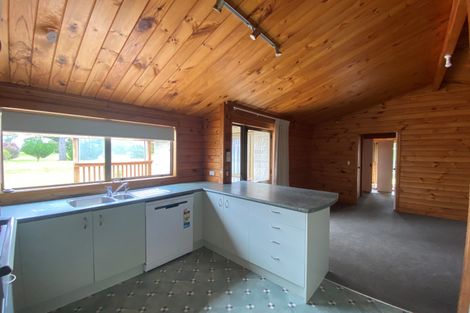 Photo of property in 87 Carnoustie Drive, Wattle Downs, Auckland, 2103