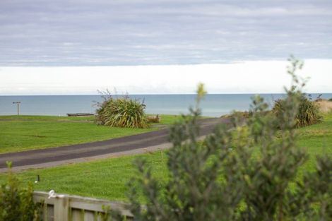 Photo of property in 10 Rosemount Road, Waverley, 4591