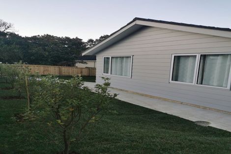 Photo of property in 28 Vandeleur Avenue, Birkdale, Auckland, 0626
