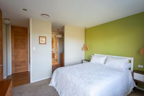 Photo of property in 26 Aotearoa Terrace, Murrays Bay, Auckland, 0630