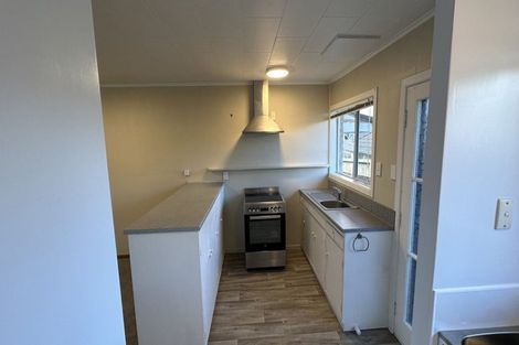 Photo of property in 2/29 Nikau Street, New Lynn, Auckland, 0600