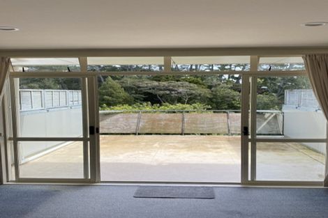 Photo of property in 3e/20 Ian Marwick Place, Birkenhead, Auckland, 0626