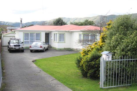 Photo of property in 66 Wainuiomata Road, Wainuiomata, Lower Hutt, 5014