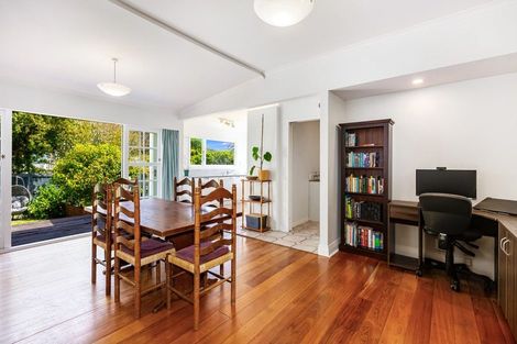 Photo of property in 98 Campbell Street, Karori, Wellington, 6012