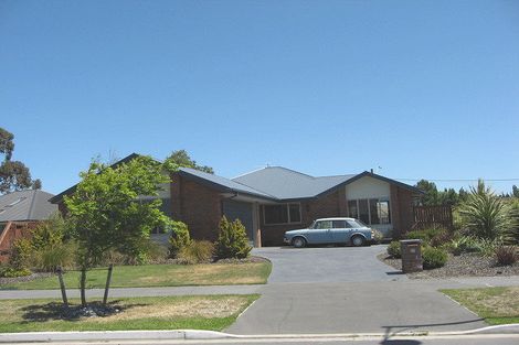 Photo of property in 27 Mataroa Place, Parklands, Christchurch, 8083