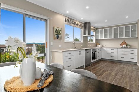 Photo of property in 422 Pukehangi Road, Pomare, Rotorua, 3015