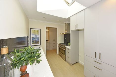 Photo of property in 119 Avonhead Road, Avonhead, Christchurch, 8042