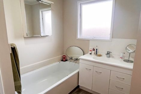 Photo of property in 2/29 Kuaka Crescent, Bromley, Christchurch, 8062