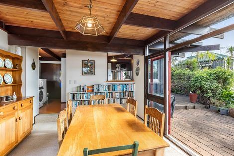 Photo of property in 18 Miraka Place, Birkenhead, Auckland, 0626