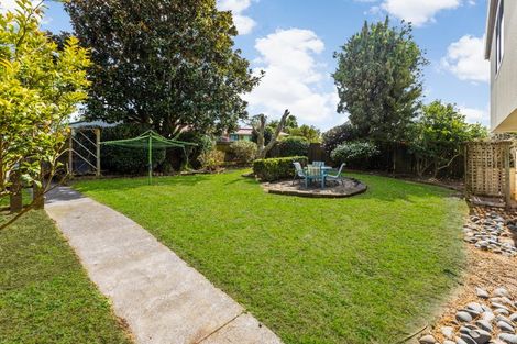 Photo of property in 123 Wattle Farm Road, Wattle Downs, Auckland, 2103