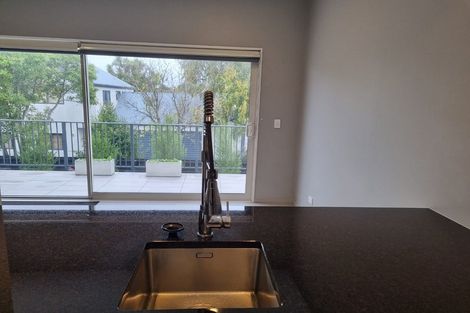 Photo of property in 2/62 London Street, Richmond, Christchurch, 8013