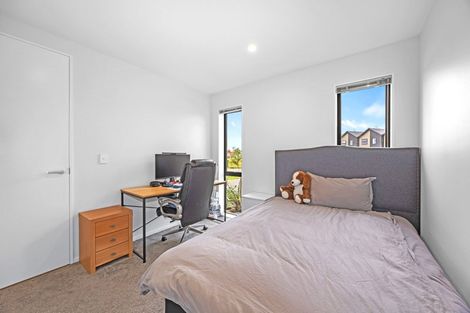 Photo of property in 15 Jean Batten Lane, Rolleston, 7615