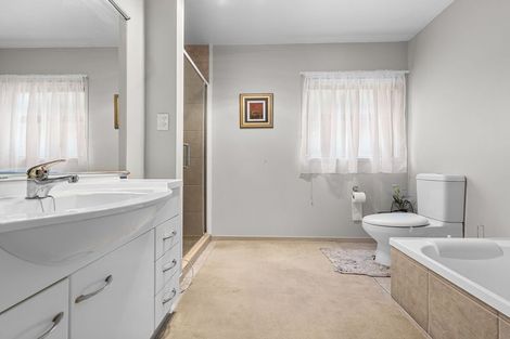 Photo of property in 250 Castlewold Drive, Bethlehem, Tauranga, 3110