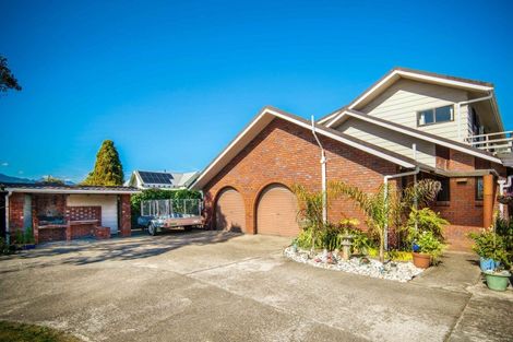 Photo of property in 17 Henley Street, Westport, 7825