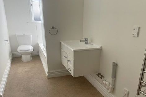 Photo of property in 21 Cambridge Terrace, Devonport, Auckland, 0624