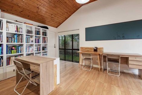 Photo of property in 29 Kennedy Avenue, Forrest Hill, Auckland, 0620