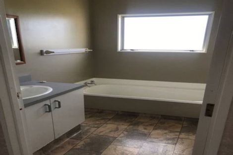 Photo of property in 44b Meander Drive, Welcome Bay, Tauranga, 3112