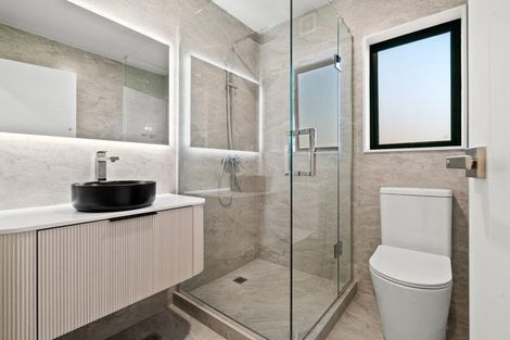 Photo of property in 1/32 Tapuwae Way, Mangere Bridge, 2022