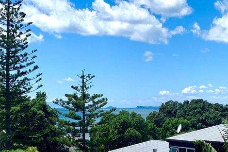 Photo of property in 1/464 Beach Road, Murrays Bay, Auckland, 0630