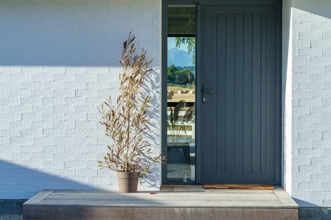 Photo of property in 153 Main Road, Luggate, Cromwell, 9383