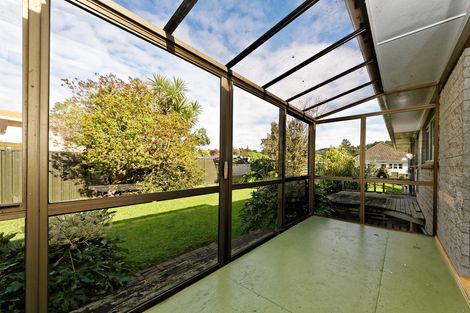 Photo of property in 136 Godley Road, Green Bay, Auckland, 0604