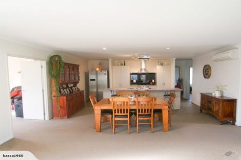 Photo of property in 5 Hamon Place, Pukehangi, Rotorua, 3015