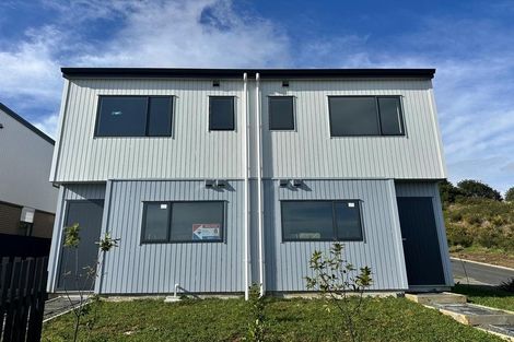 Photo of property in 64a Crestview Rise, Papakura, 2110