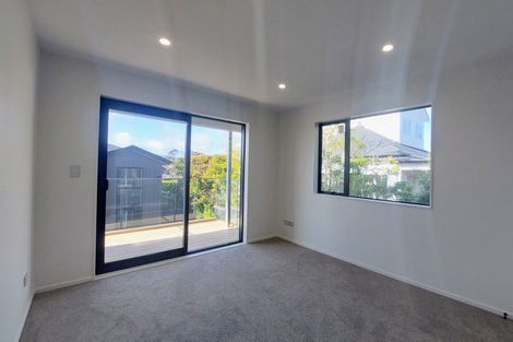 Photo of property in 345 East Coast Road, Mairangi Bay, Auckland, 0630