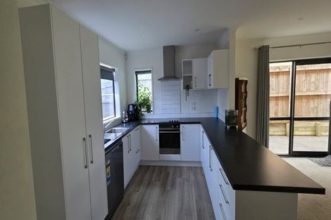 Photo of property in 93 Banks Street, Marfell, New Plymouth, 4310