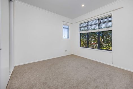 Photo of property in 6 Malbec Place, Huapai, Kumeu, 0810