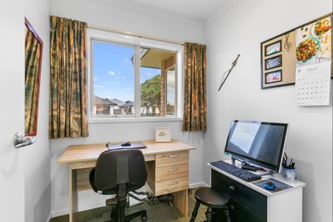 Photo of property in 26 Duke Street, Levin, 5510