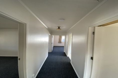 Photo of property in 5 Adel Place, Weymouth, Auckland, 2103