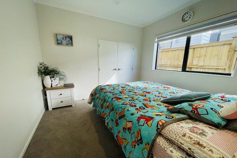 Photo of property in 3 Black Shed Road, Flat Bush, Auckland, 2019