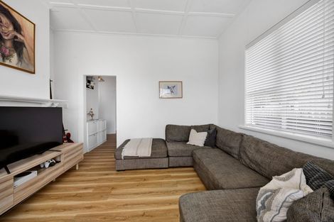 Photo of property in 9 Preston Street, Eltham, 4322