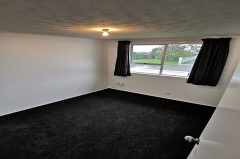 Photo of property in 18 Leaver Place, Weymouth, Auckland, 2103