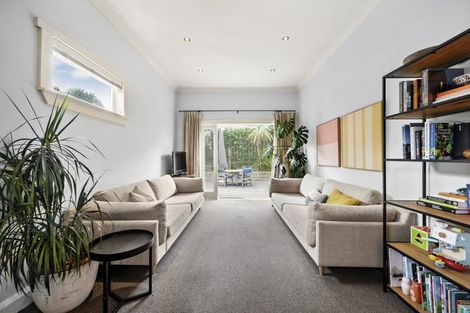 Photo of property in 99a Freyberg Street, Lyall Bay, Wellington, 6022