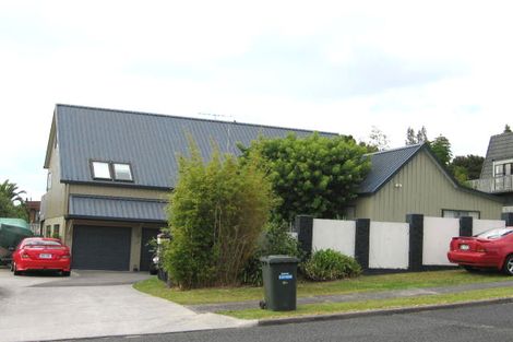 Photo of property in 172 Stapleford Crescent, Browns Bay, Auckland, 0630